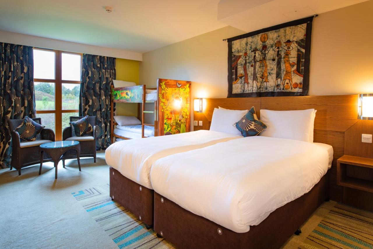 Chessington Safari Hotel Exterior foto